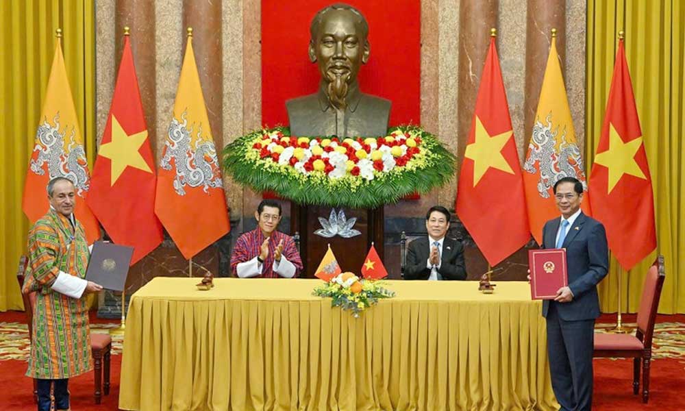 State President holds talks with King of Bhutan